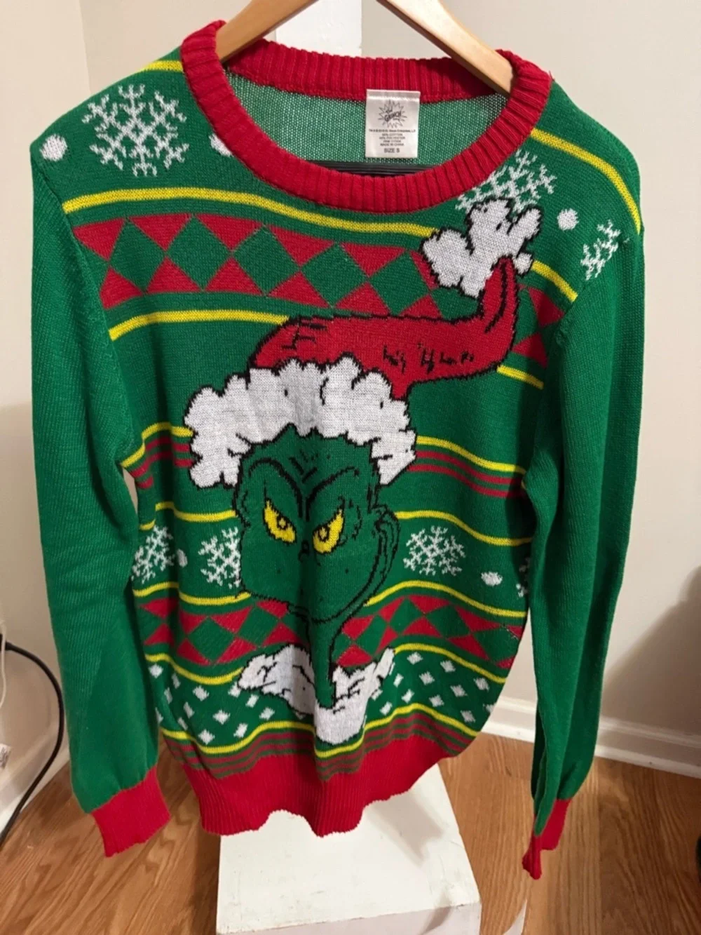 NWT The Grinch Christmas Sweater